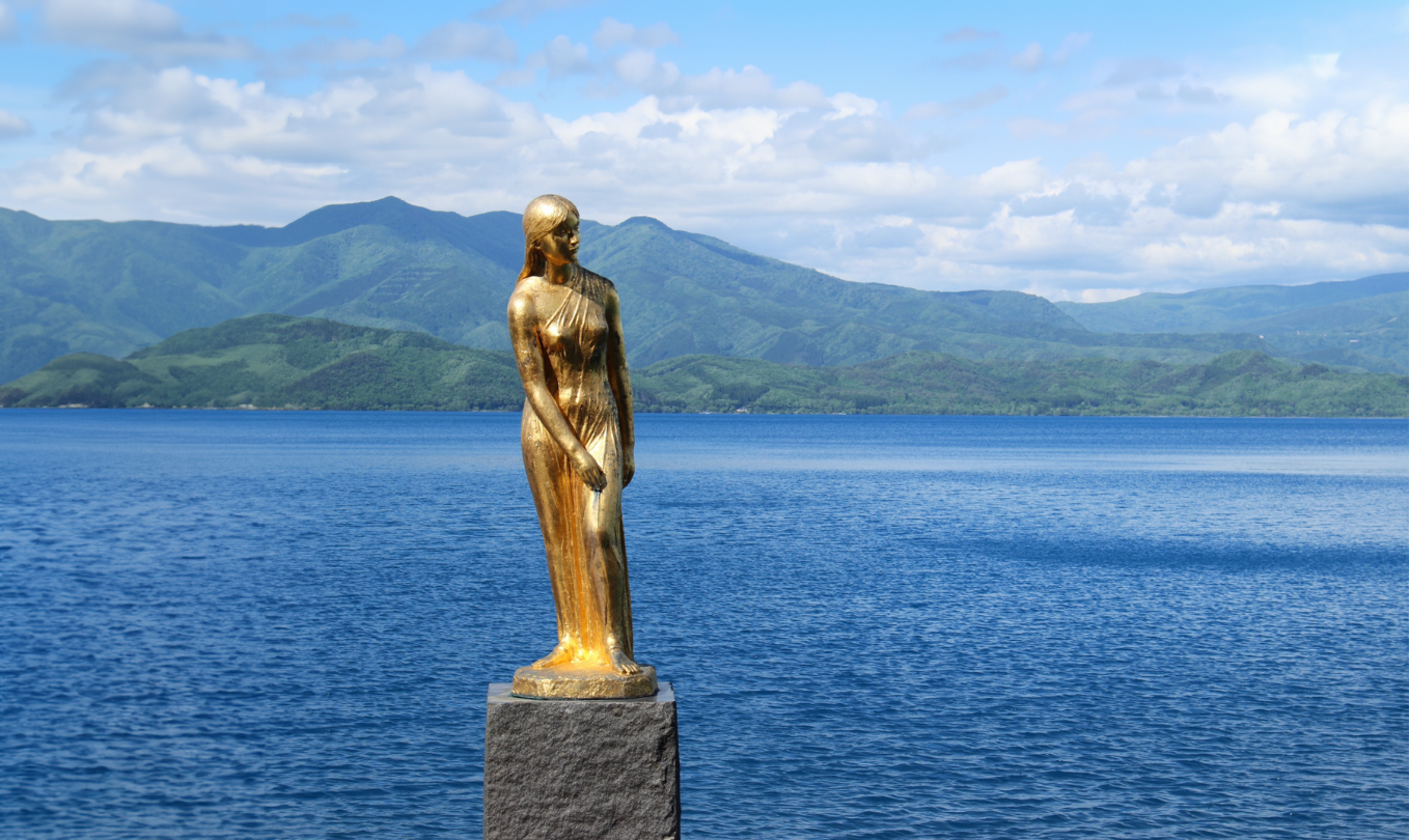 秋田の景色・田沢湖たつこ像の画像